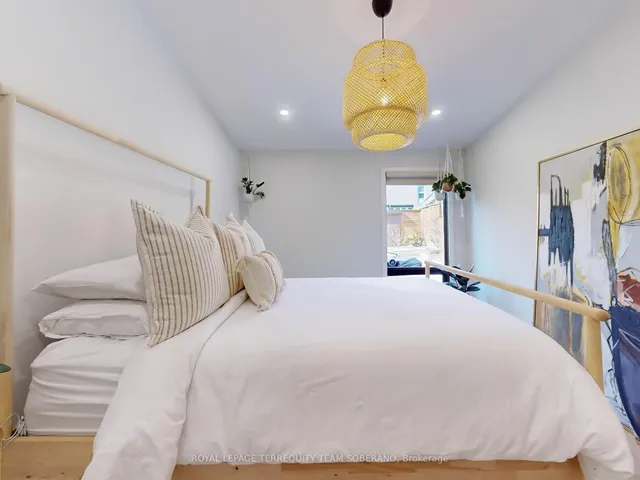 Additional image 17 of 246 Ontario St