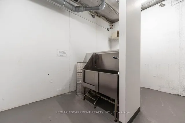Additional image 25 of 1 Redfern Ave Unit 315