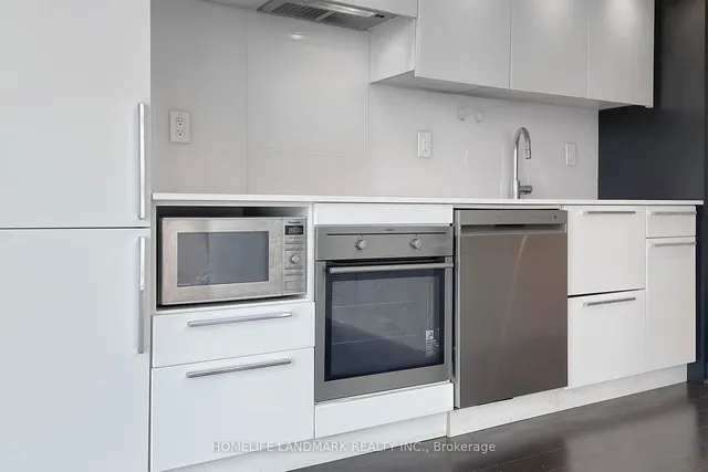 Additional image 19 of 15 Grenville St Unit 1205