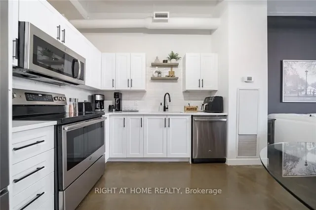 Additional image 11 of 66 Bay St Unit 312