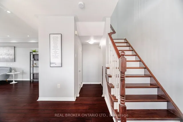 Additional image 13 of 40 Suitor Crt