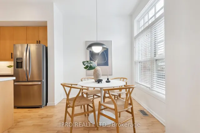 Additional image 7 of 912D Logan Ave