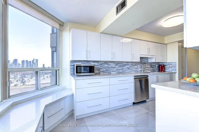 Additional image 11 of 700 Constellation Dr Unit 607