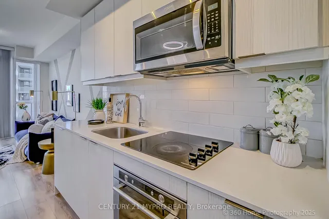 Additional image 2 of 38 Forest Manor Rd Unit 701