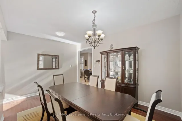 Additional image 32 of 18 Cooperage St