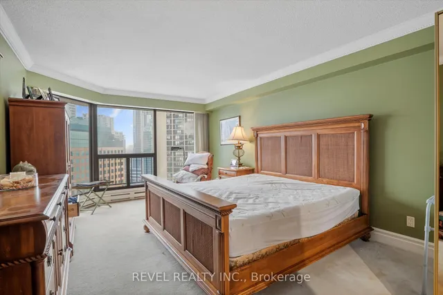 Additional image 2 of 65 Harbour Sq Unit 2410