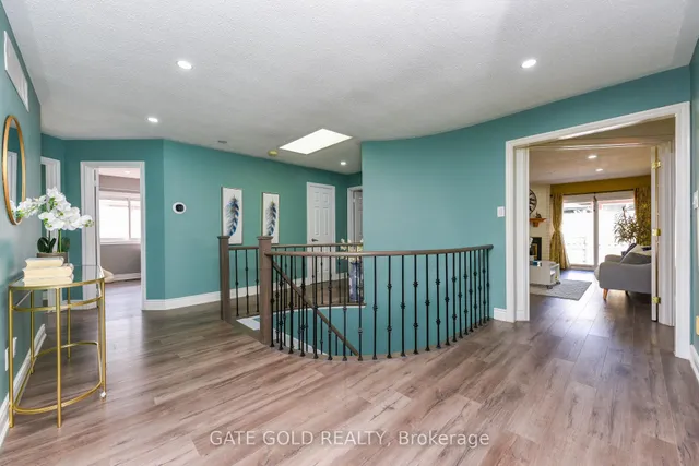 Additional image 14 of 23 HARTFORD Tr