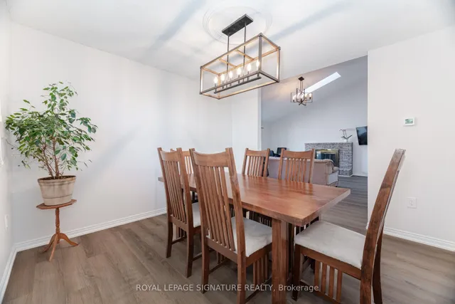 Additional image 8 of 113 Parkwood Cres