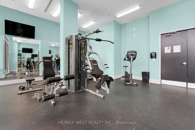 Additional image 34 of 45 Yorkland Blvd Unit 903