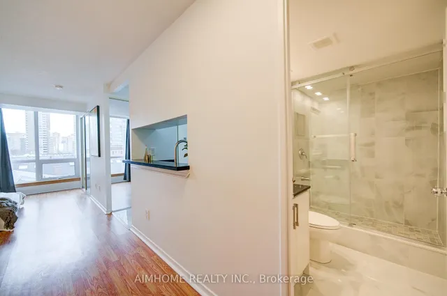 Additional image 6 of 1055 Bay St Unit 603