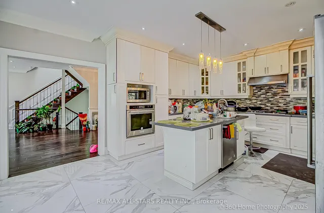 Additional image 7 of 159 Harewood Ave