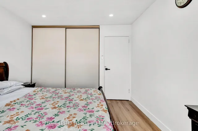 Additional image 19 of 1624 Bloor St Unit 92