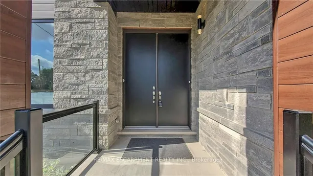 Additional image 3 of 382A Southcote Rd