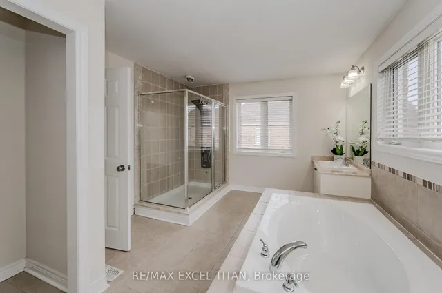 Additional image 36 of 498 Thomas Slee Dr