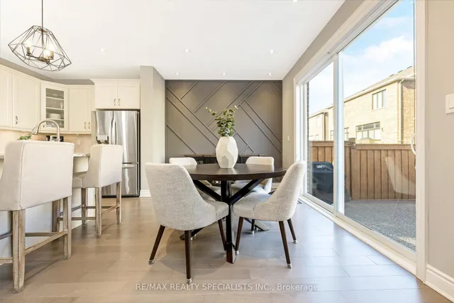 Additional image 16 of 882 Magnolia Terr