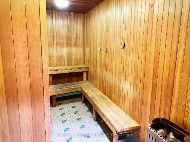 Additional image 29 of 600 Queens Quay Unit 705