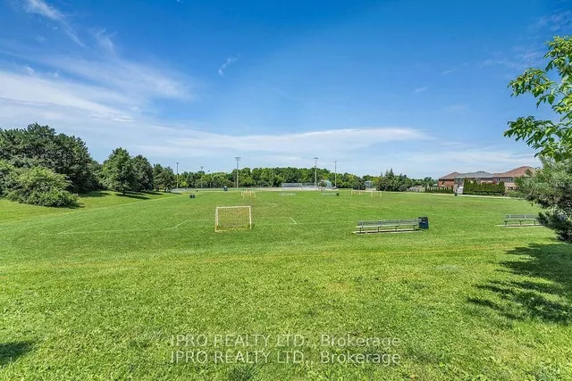 Additional image 40 of 155 Bighorn Cres