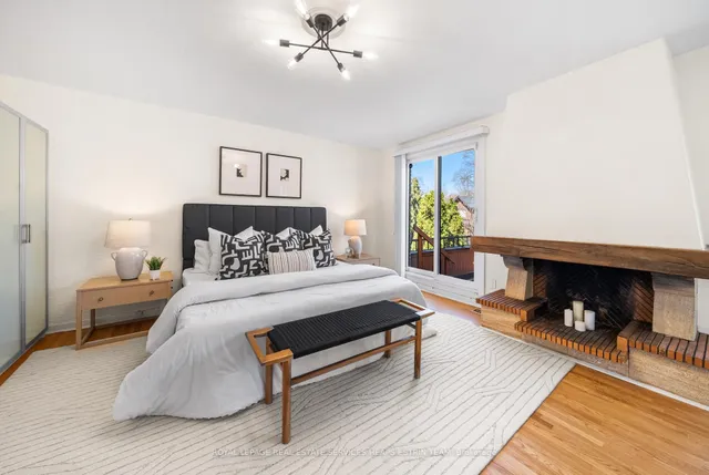 Additional image 12 of 21 Rose Park Dr