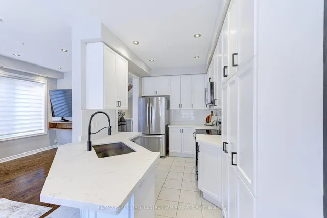 Additional image 10 of 37 Coastline Dr