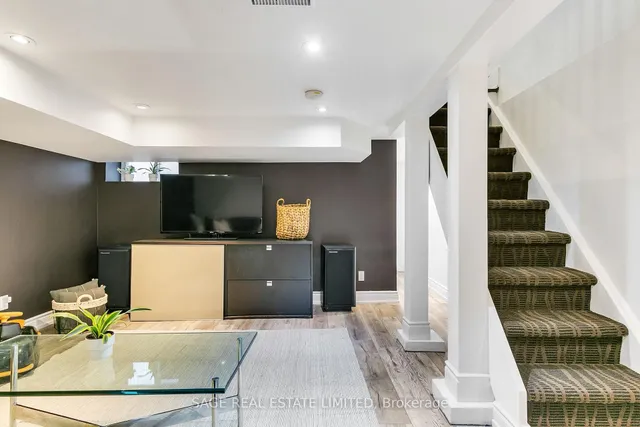 Additional image 29 of 275 Woodfield Rd