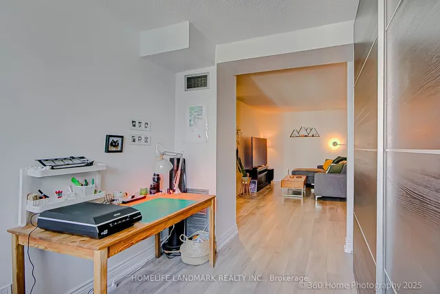 Additional image 8 of 633 Bay St Unit 1703