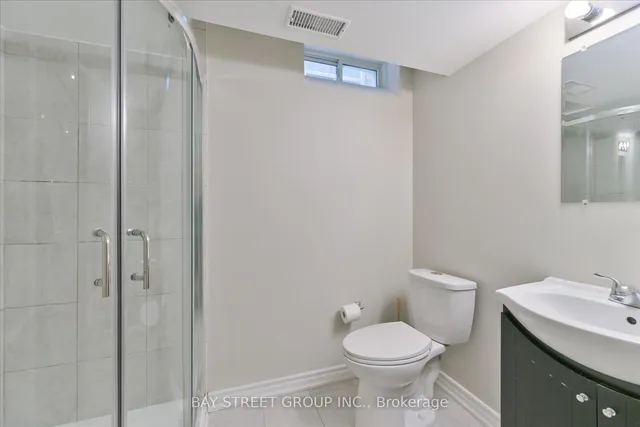 Additional image 30 of 929 Ledbury Cres