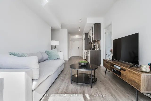 Additional image 4 of 543 Richmond St Unit 314