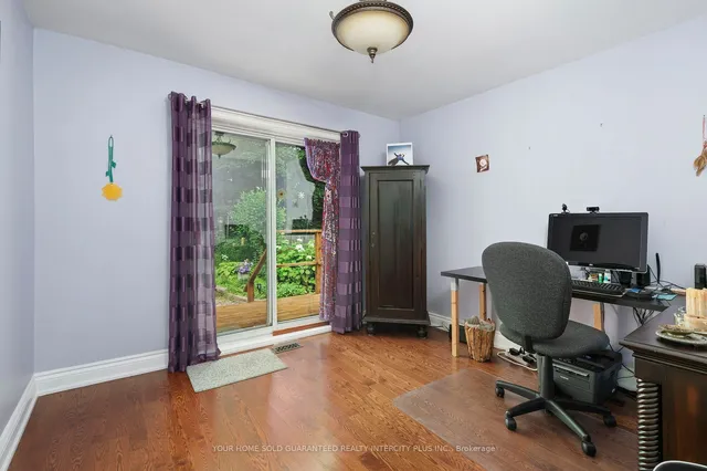 Additional image 24 of 8 Neapolitan Dr