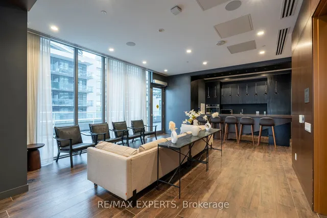 Additional image 22 of 70 Annie Craig Dr Unit 1609