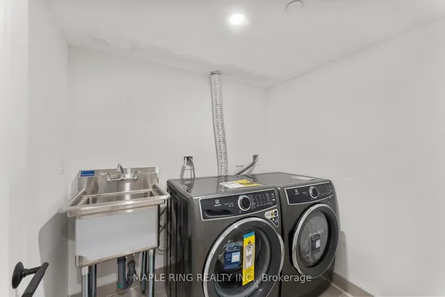 Additional image 31 of 2489 Taunton Rd Unit 110