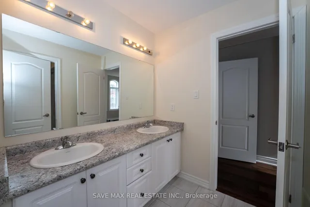 Additional image 26 of 36 Roulette Cres