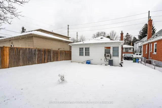 Additional image 37 of 124 WHITNEY Ave