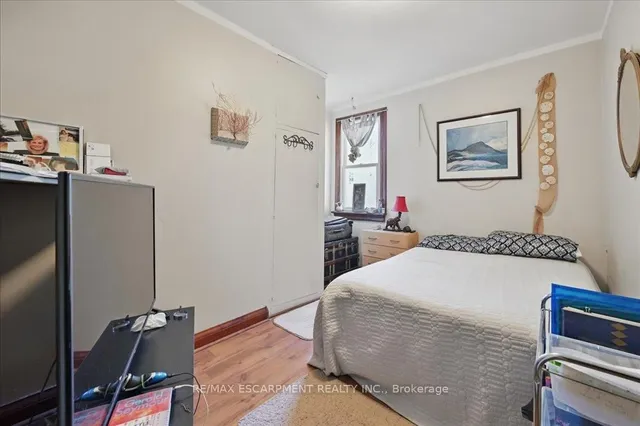 Additional image 10 of 500 Queensdale Ave