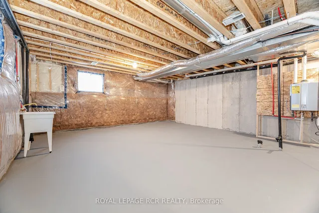 Additional image 34 of 48 Brixham Lane