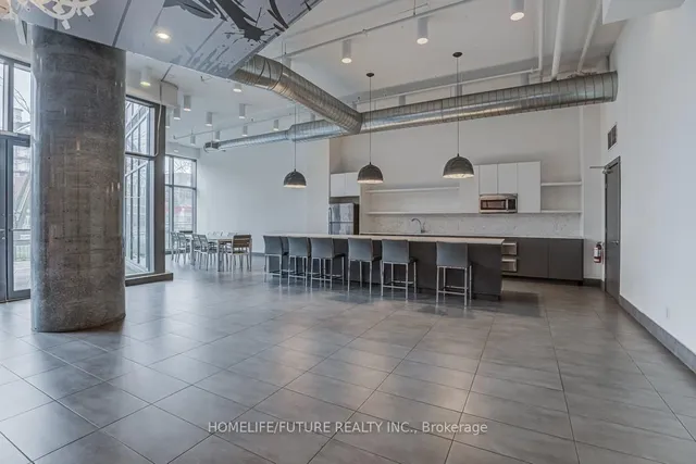 Additional image 23 of 150 East Liberty St Unit 1605