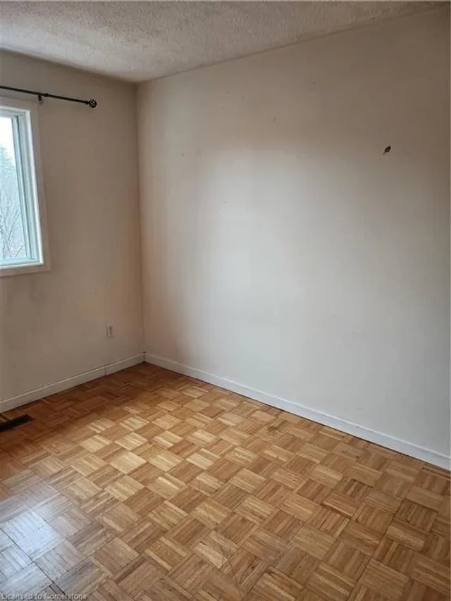 Additional image 4 of 34 Harmsworth Ave