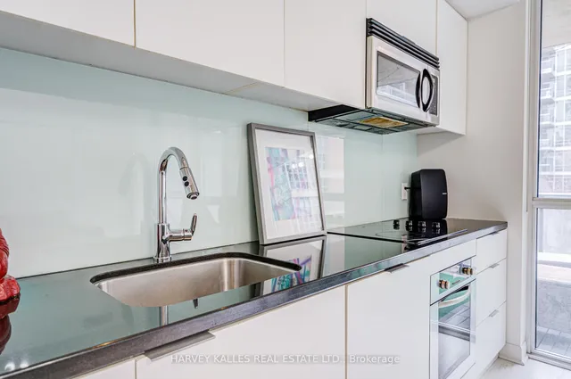 Additional image 27 of 478 King St Unit 318