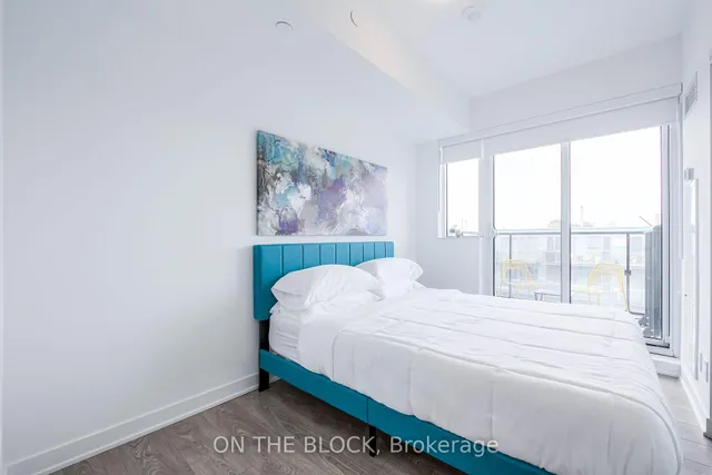 Additional image 34 of 543 Richmond St Unit 1006