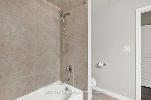 Additional image 31 of 94 IRWIN Ave