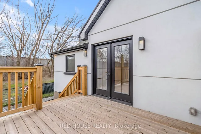 Additional image 25 of 10 Bayside Ave