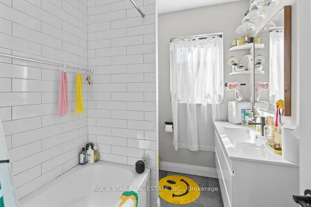 Additional image 28 of 20 Holton Ave