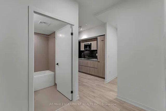 Additional image 3 of 2 Augusta Ave Unit 204