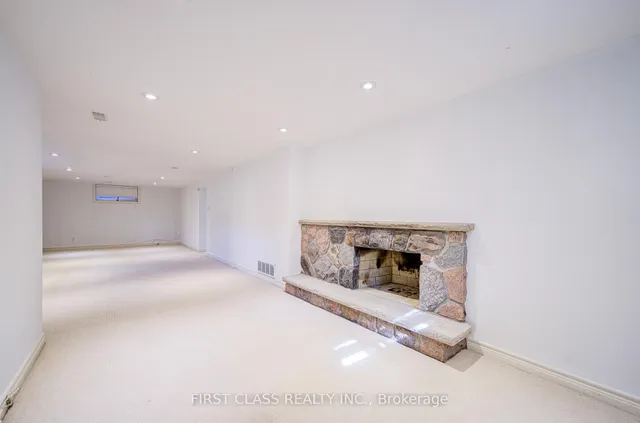 Additional image 33 of 14 Foursome Cres