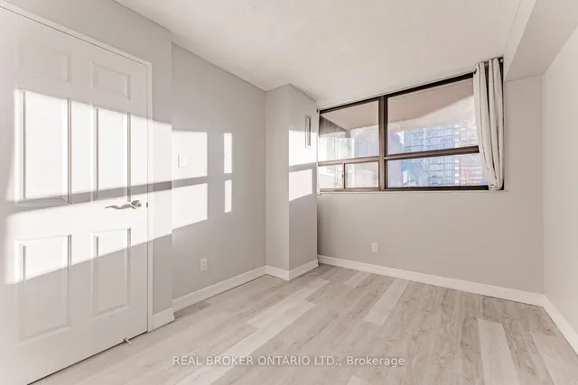 Additional image 15 of 120 Saint Patrick St Unit 1008