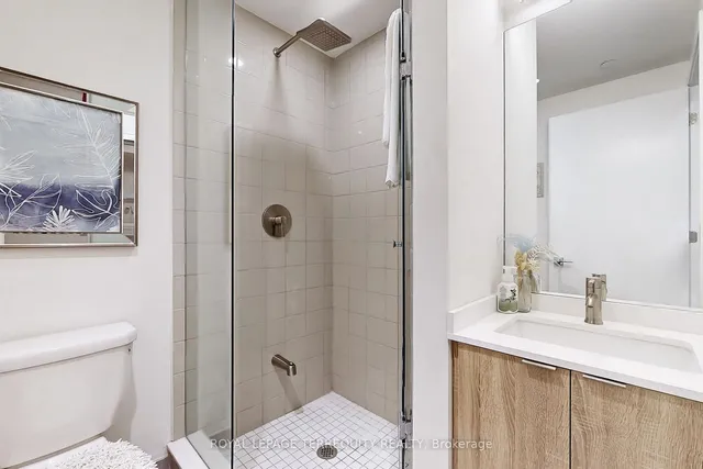 Additional image 27 of 840 St Clair Ave Unit 612