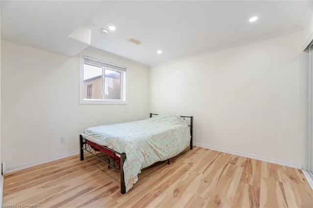 Additional image 42 of 35 Baycrest Dr