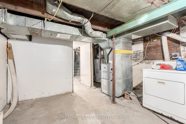 Additional image 21 of 876 Eastern Ave