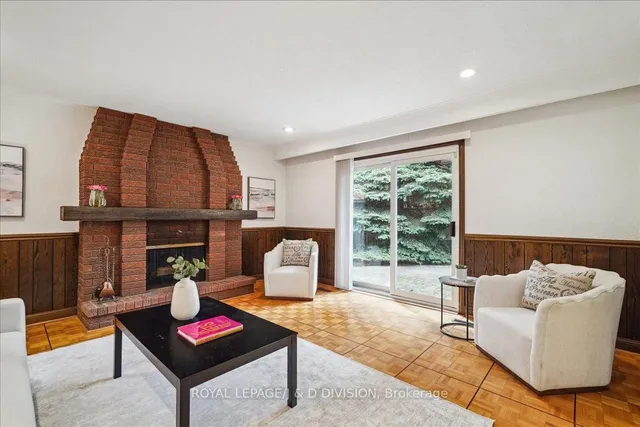 Additional image 9 of 244 Burbank Dr