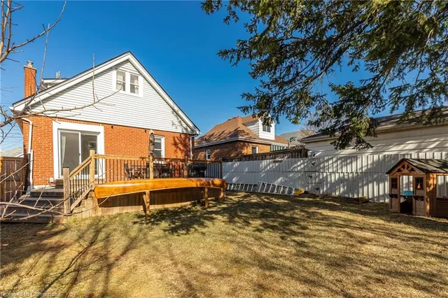 Additional image 40 of 19 Woodbridge Rd