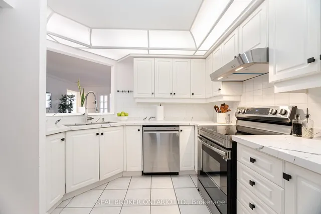 Additional image 8 of 5418 Yonge St Unit 506